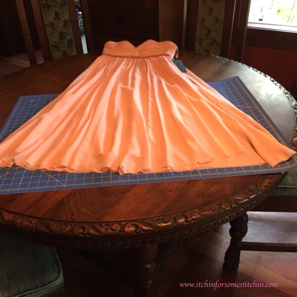 How to Hem a Bridesmaid Dress Itchin' for some Stitchin'