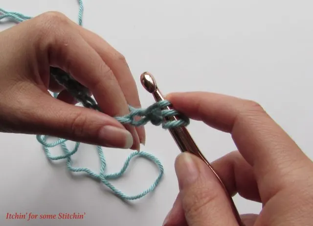 How to Double Crochet Step 7b. http://www.itchinforsomestitchin.com