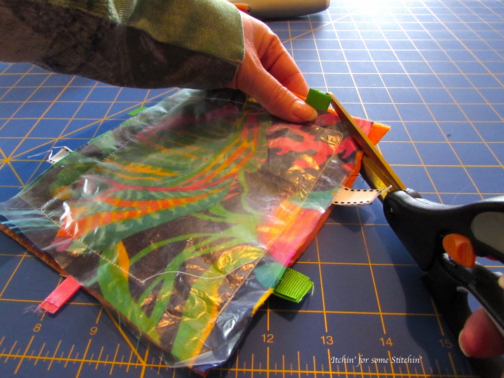 How to Make a Simple DIY Crinkle Taggie Toy ITCHIN' FOR SOME STITCHIN'