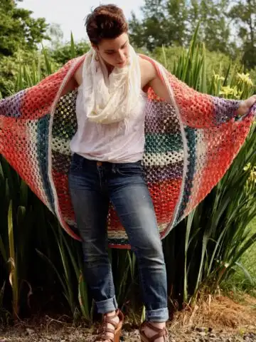 Boho Kimono Cardigan Pattern by itchinforsomestitchin.com