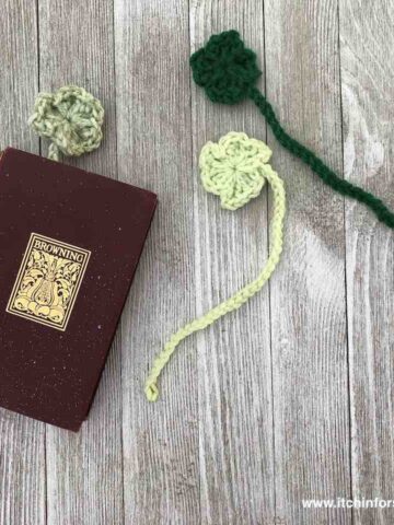 Shamrock Bookmark Pattern by itchinforsomestitchin.com