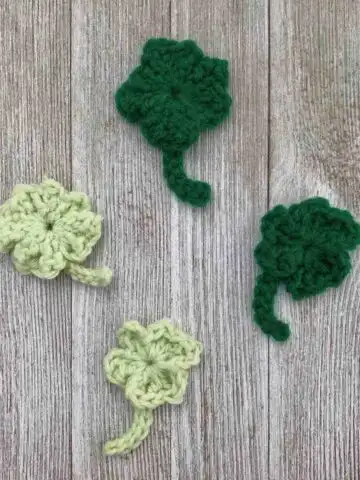 Easy Crochet Shamrock Applique Pattern by itchinforsomestitchin.com