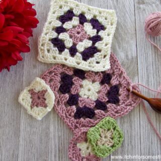 How to Crochet a granny square by itchinforsomestitchin.com