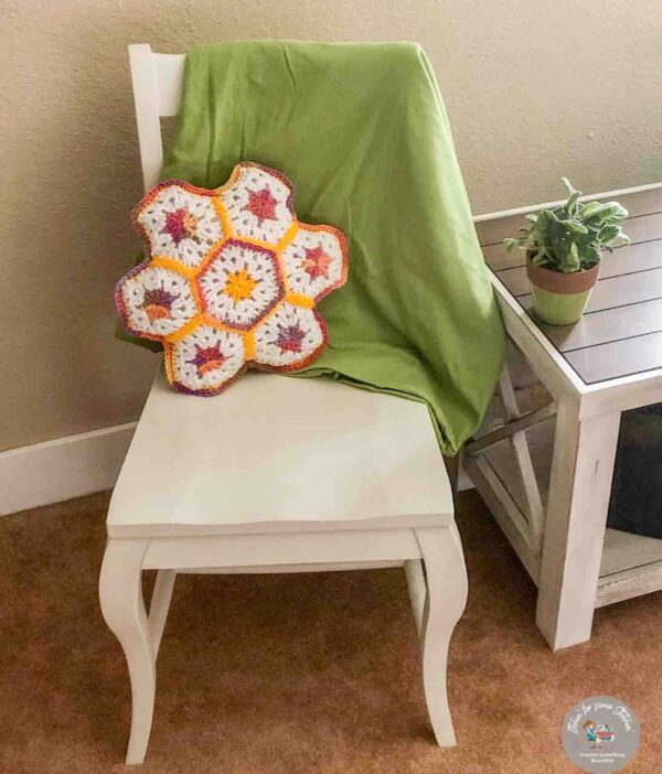 Crochet Granny Hexagon Pillow by itchinforsomestitchin.com