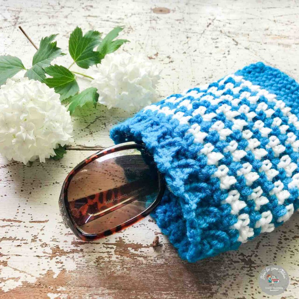 Crochet Sunglasses Case Free Pattern by Itchiin' for some Stitchin'