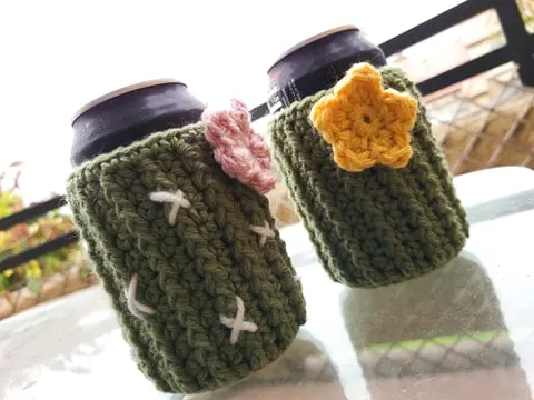 crochet cozzy cactus cans