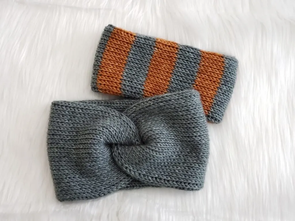 ear warmers by itchinforsomestitchin.com