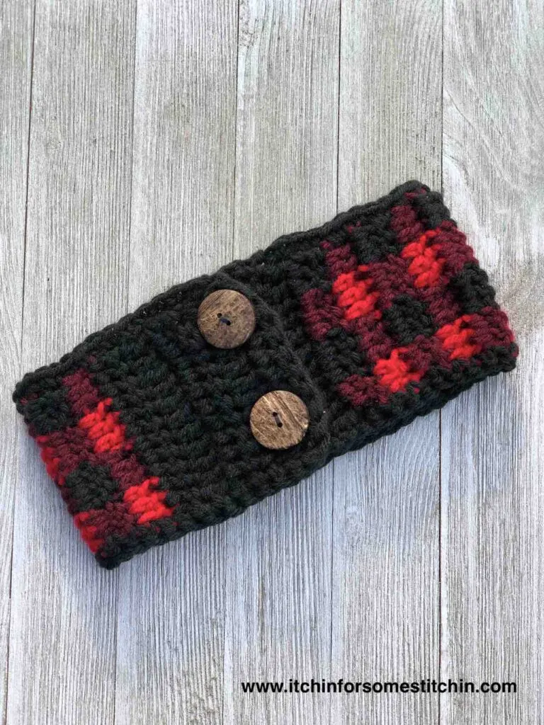 Simply Chic Plaid Earwarmer www.itchinforsomestitchin.com