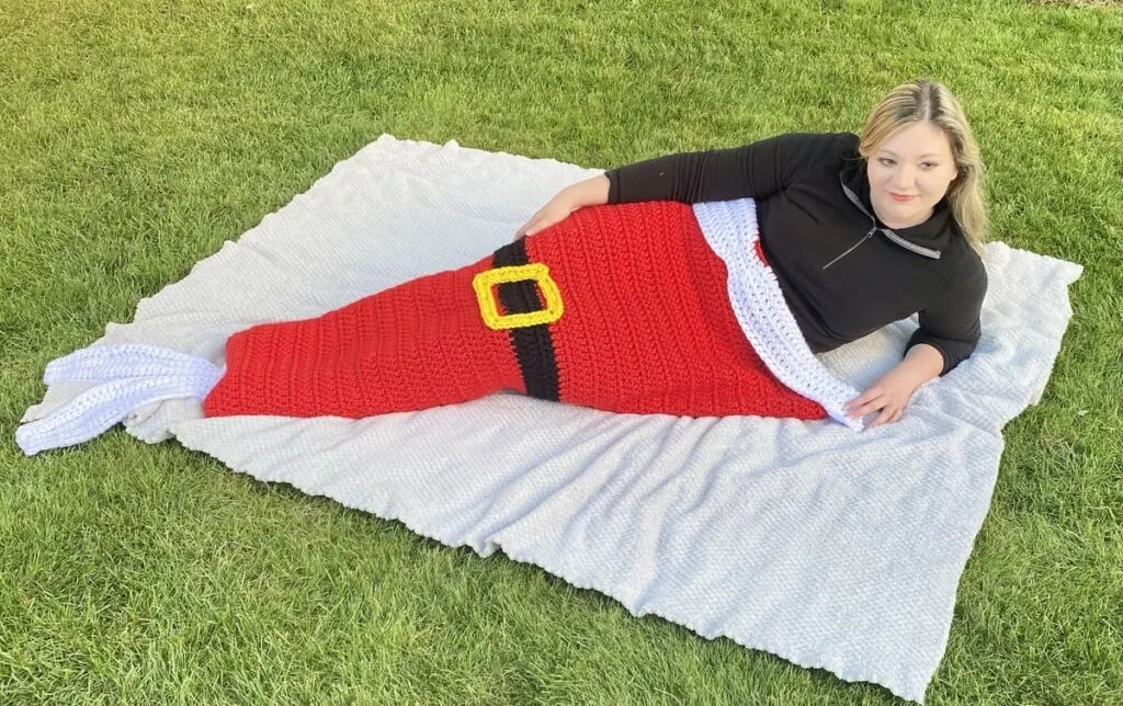 Santa Mermaid Tail Blanket by Crafty Kitty Crochet
