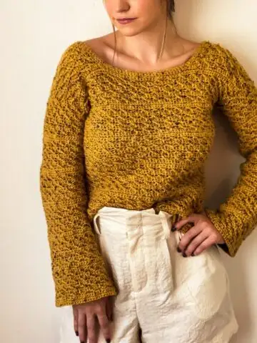 Emelita Twist Crochet Sweater Pattern by itchinforsomestitchin.com