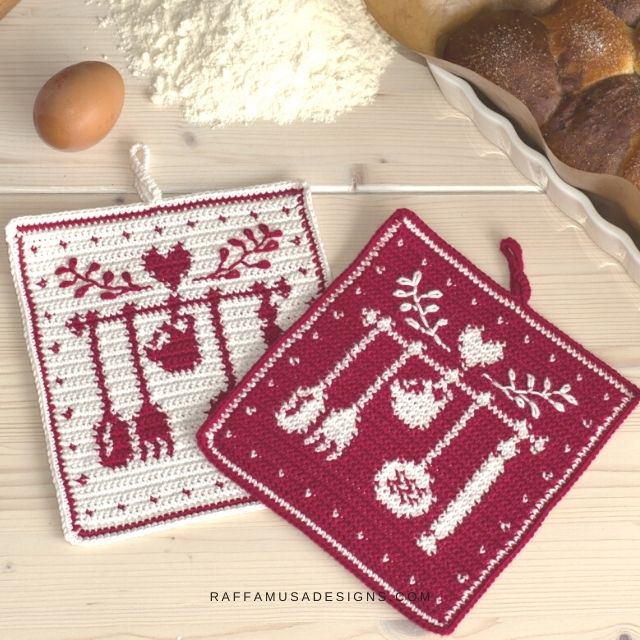 Nana's Kitchen Potholder By Raffamusa Designs