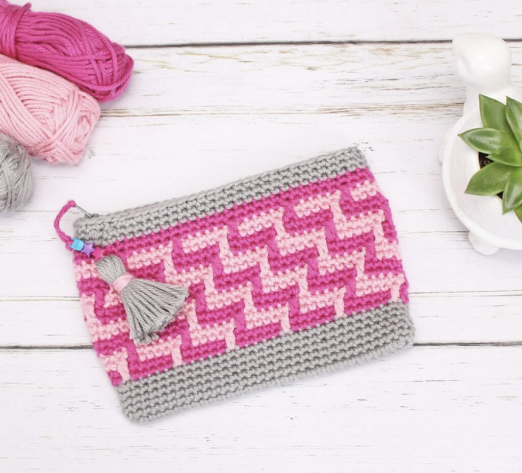 Mosaic Zig Zag Bag By Loops and Love Crochet