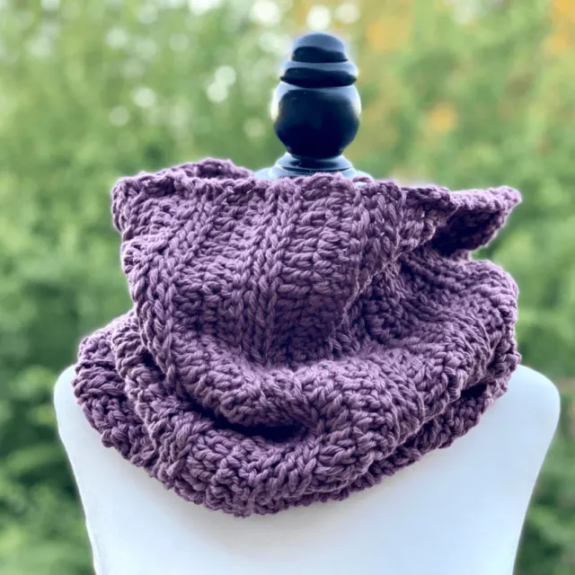 Remi Chunky Crochet Cowl