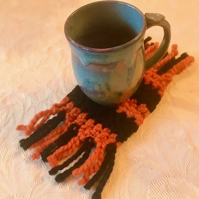 Halloween Mug Rug by Carroway Crochet