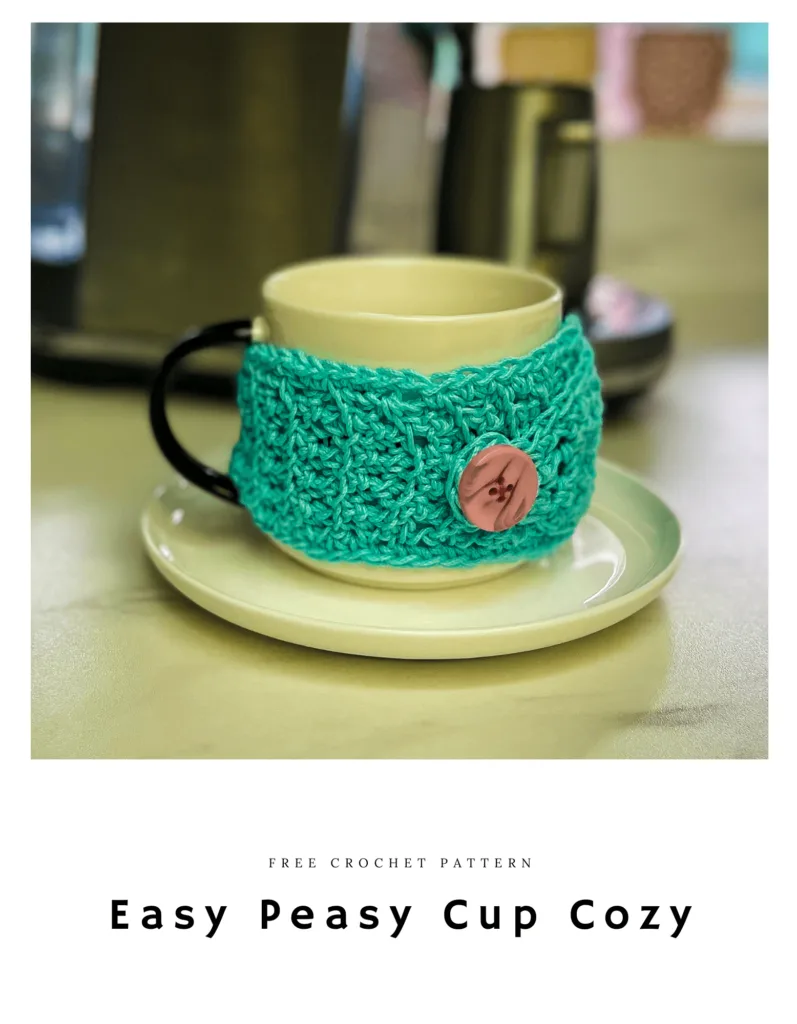 Chunky crochet cup cozy. Free and easy crochet pattern with photo tutorial