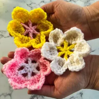 Simple Crochet Flower pattern