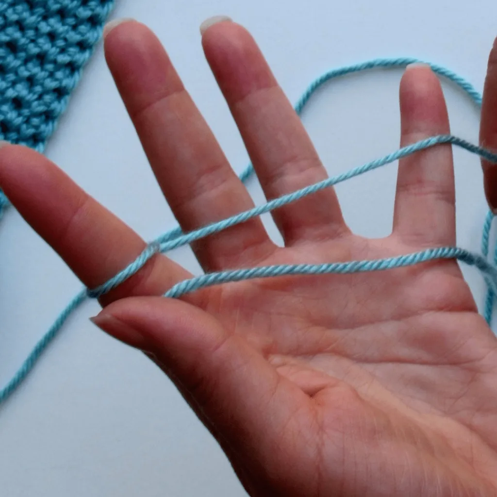 How to Hold the Yarn While Crocheting