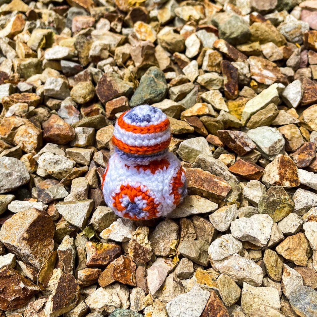Crochet BB8 Amigumuri_back
